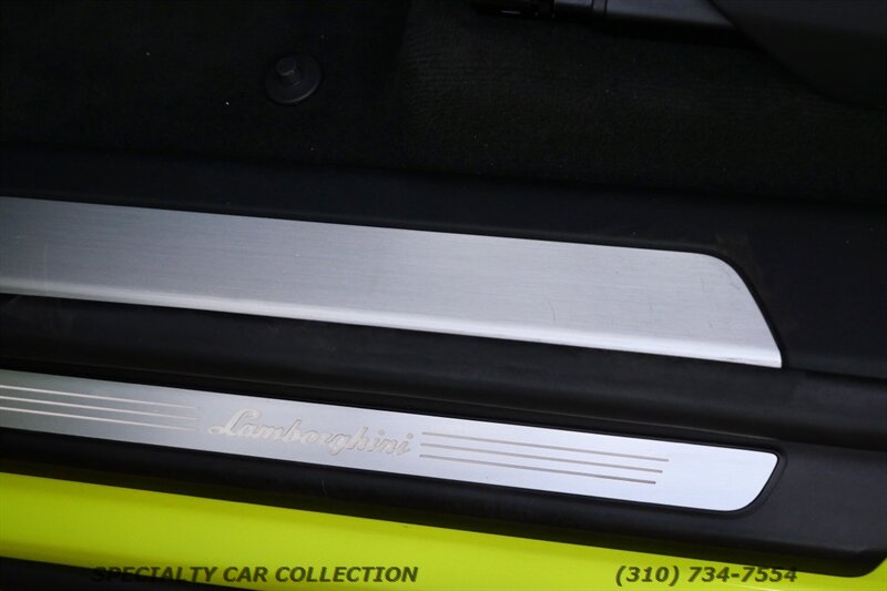 2022 Lamborghini Urus Base AWD