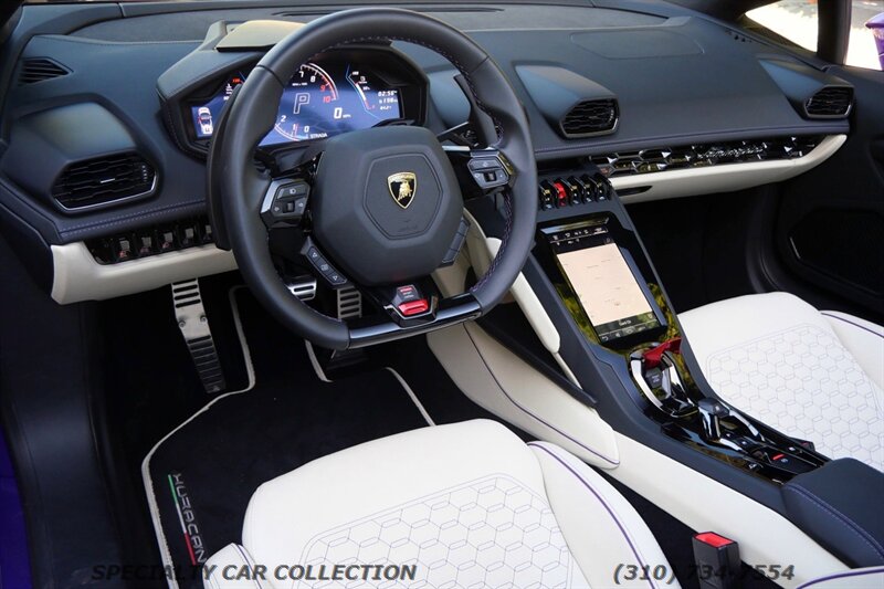 2023 Lamborghini Huracan EVO RWD