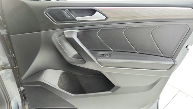 2023 Volkswagen Tiguan 2.0T SE R-Line Black FWD