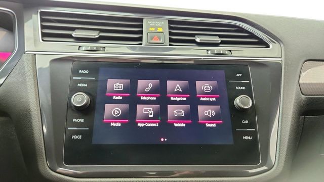 2023 Volkswagen Tiguan 2.0T SE R-Line Black FWD