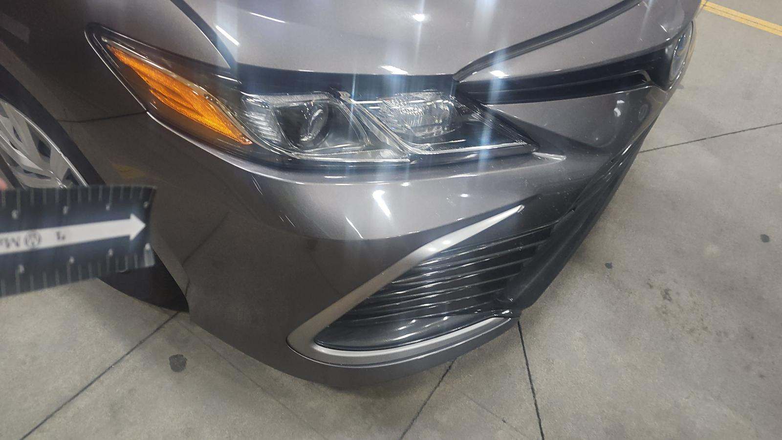 2022 Toyota Camry Hybrid LE FWD