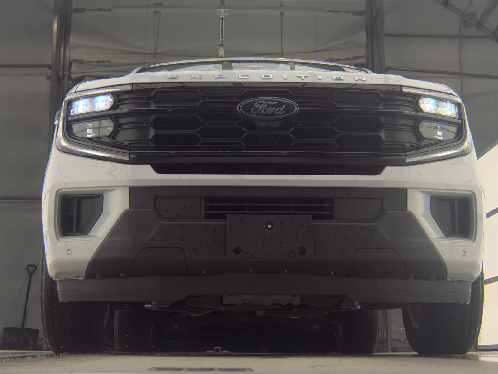 FORD EXPEDITION - 4