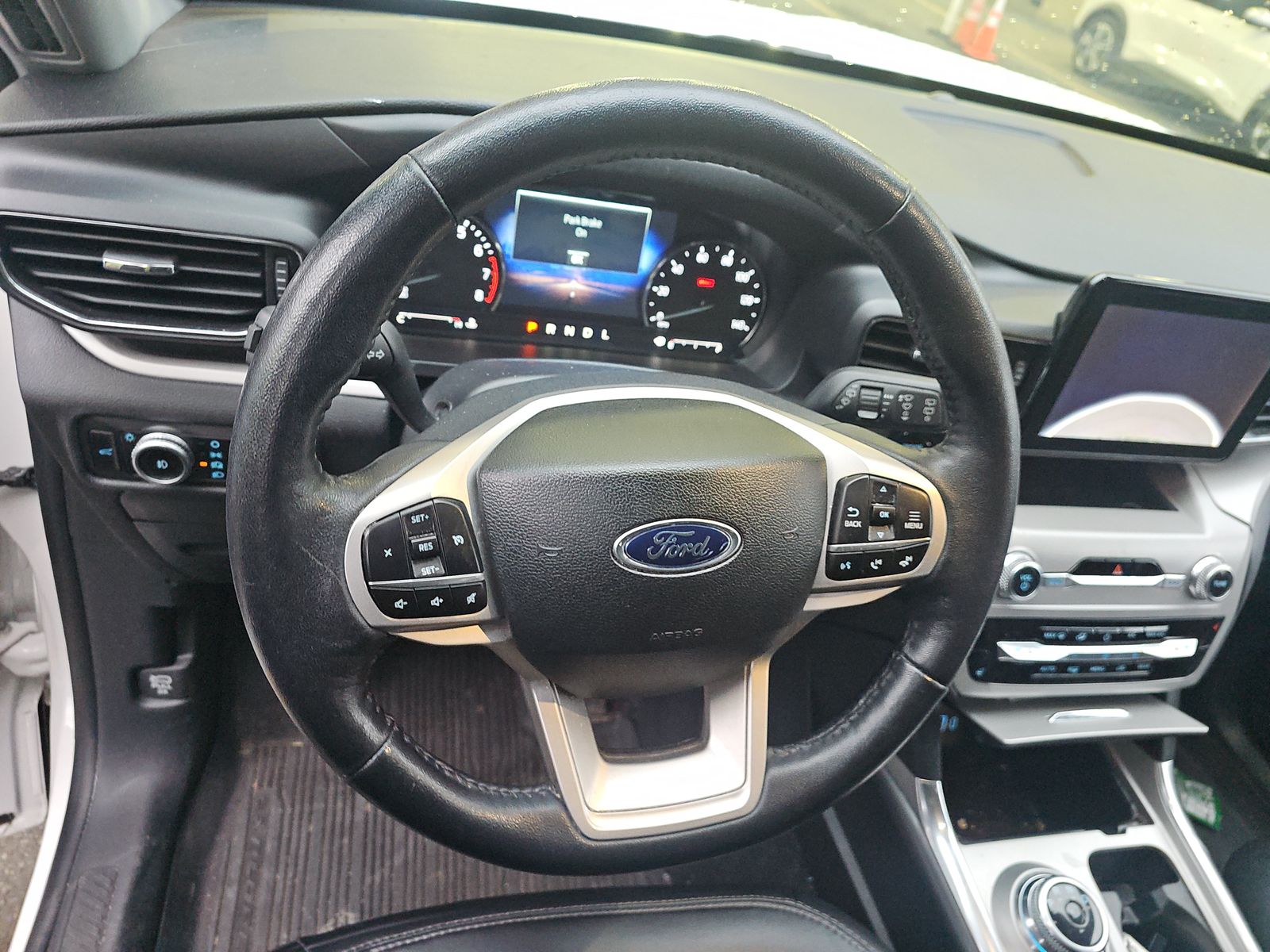 2023 Ford Explorer XLT AWD