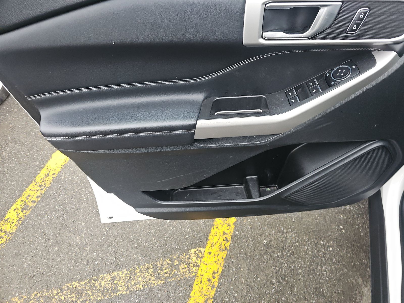 2023 Ford Explorer XLT AWD