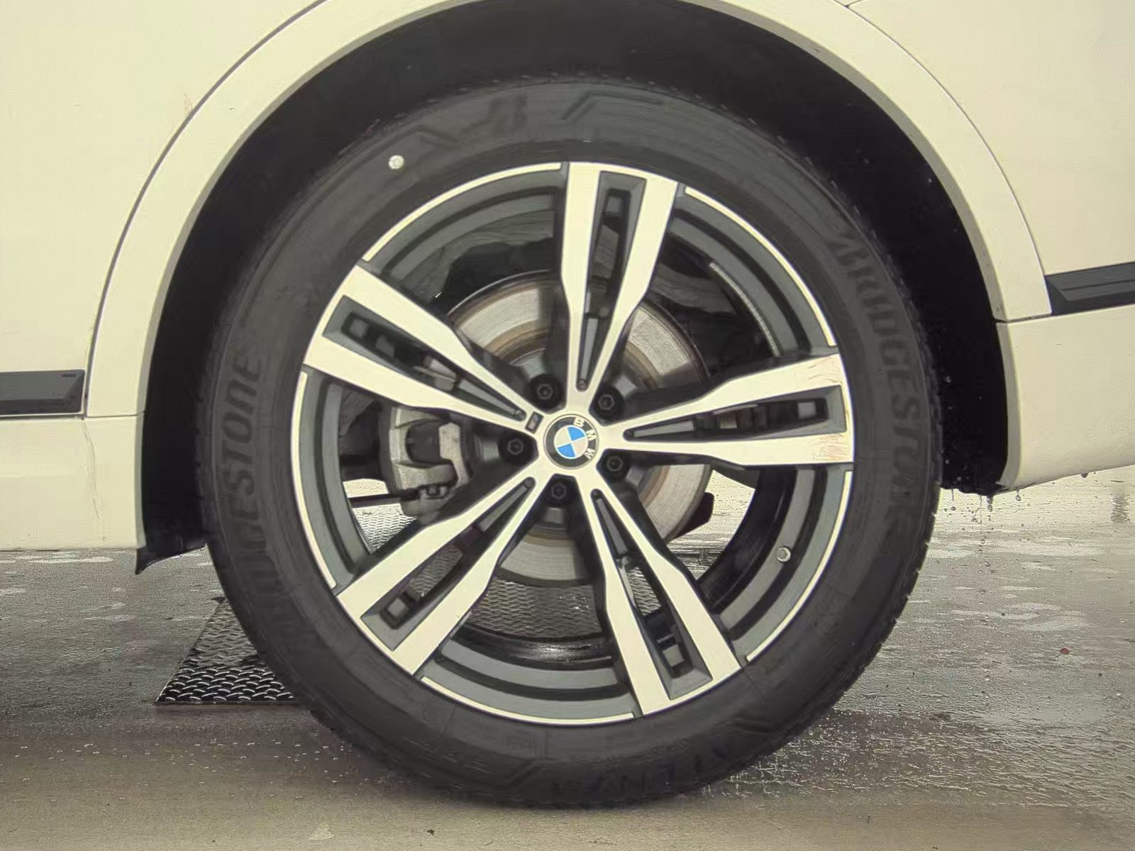 2026 BMW X7 xDrive40i AWD