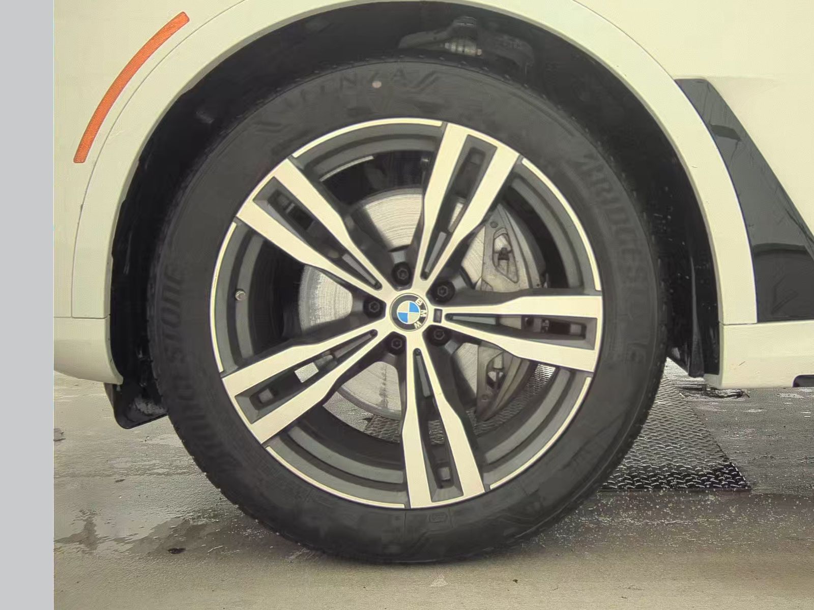 2026 BMW X7 xDrive40i AWD