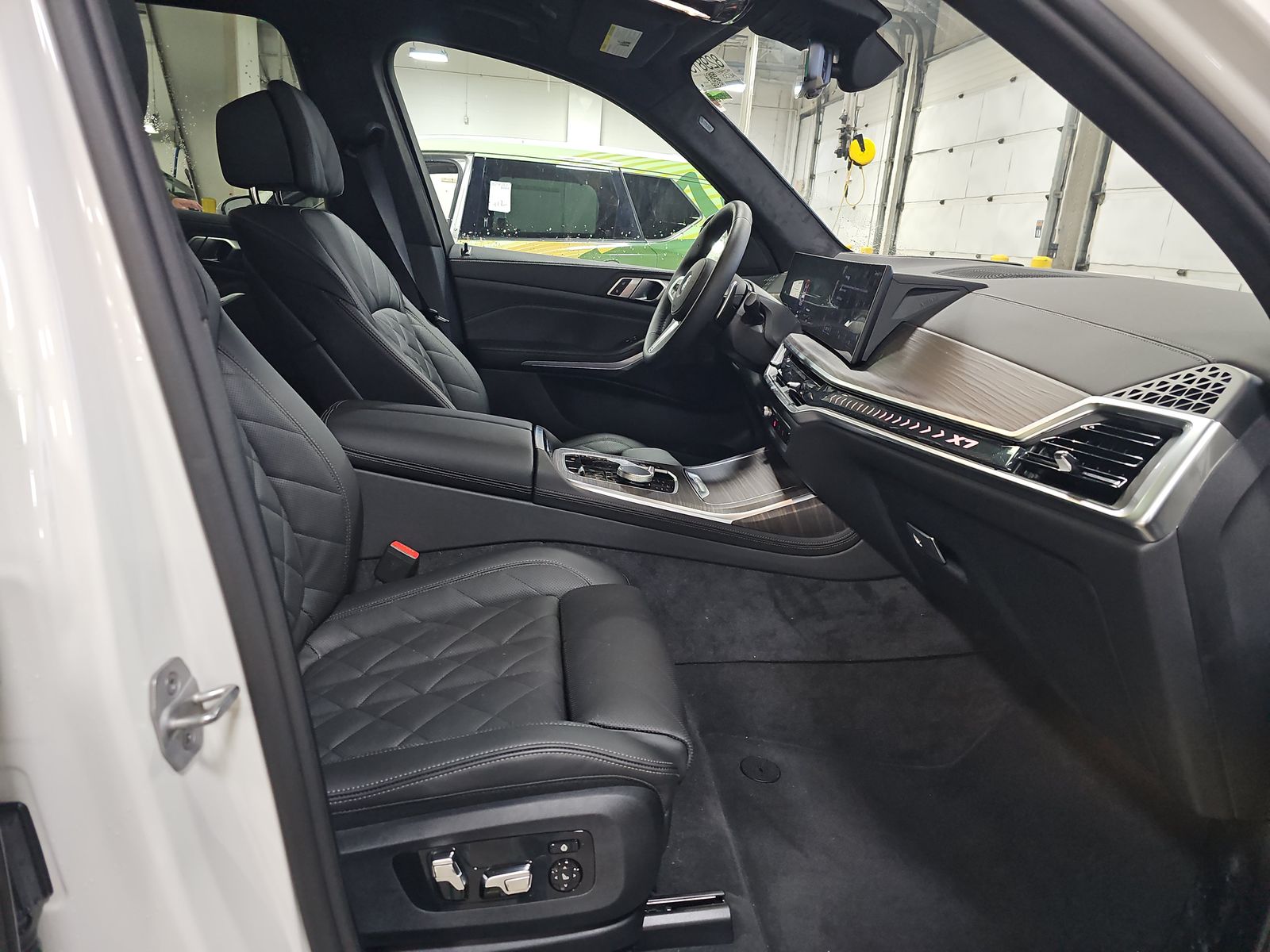 2026 BMW X7 xDrive40i AWD