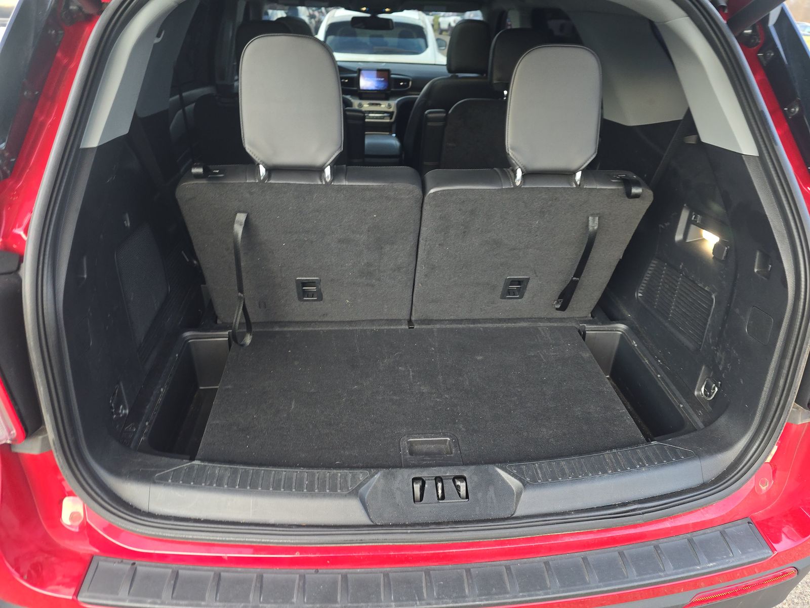 2023 Ford Explorer XLT AWD