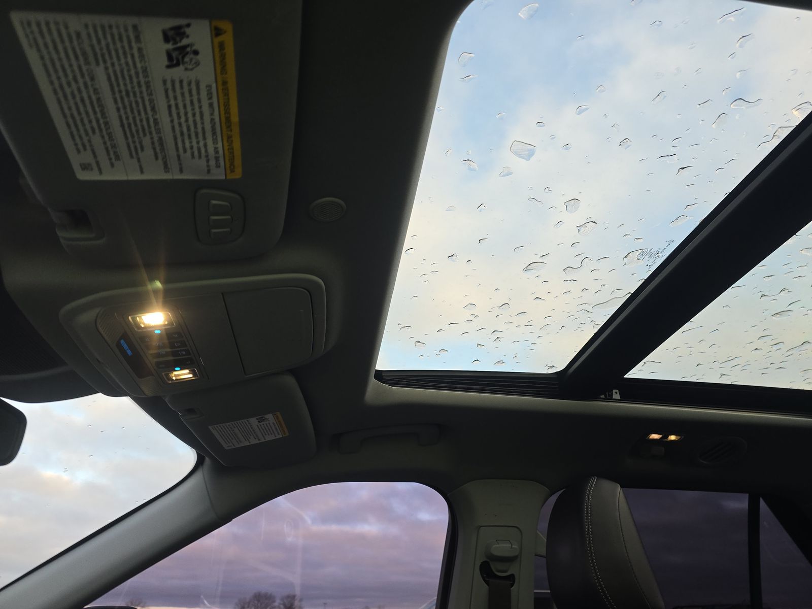 2023 Ford Explorer XLT AWD