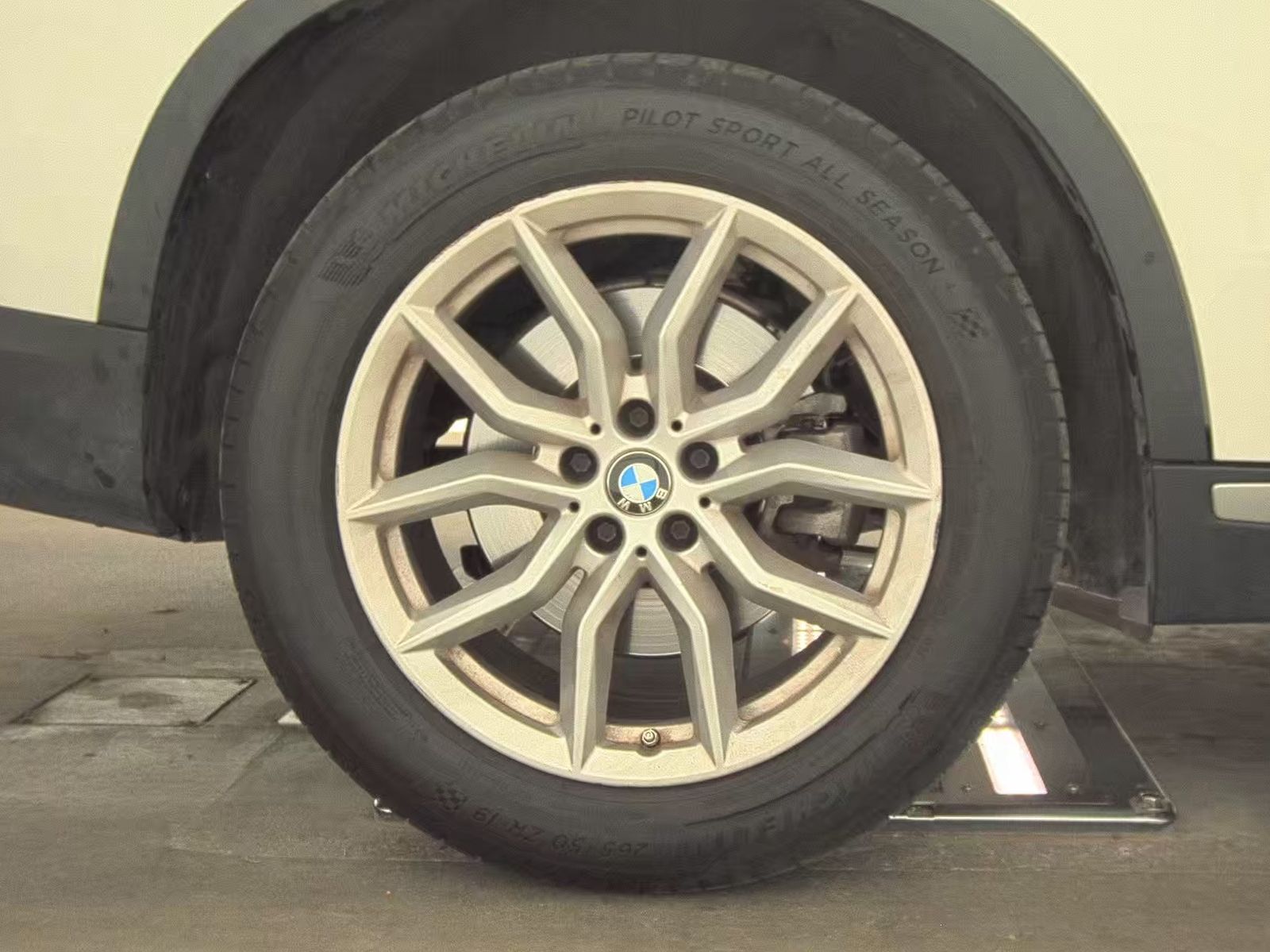 2021 BMW X5 sDrive40i RWD