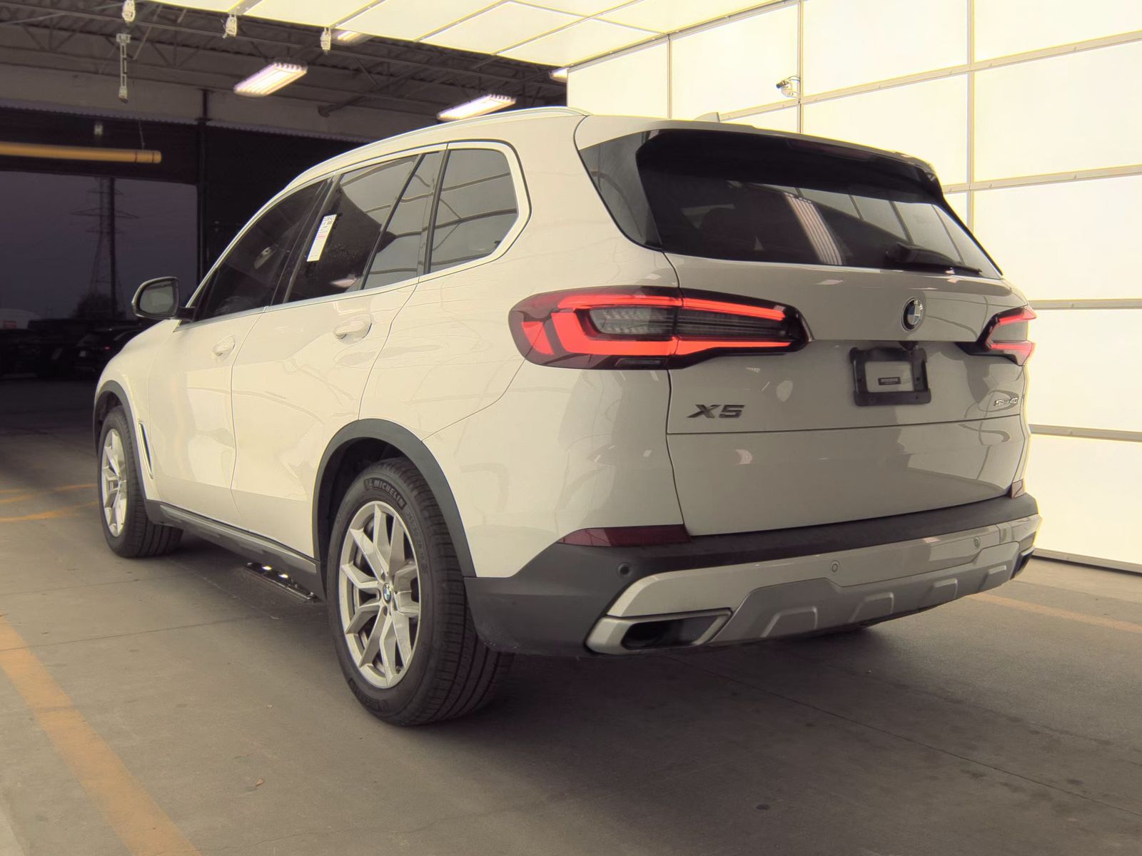 2021 BMW X5 sDrive40i RWD