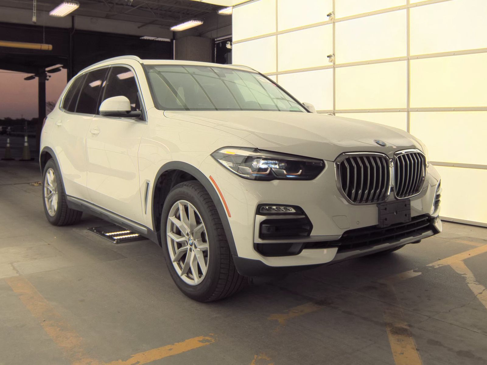2021 BMW X5 sDrive40i RWD
