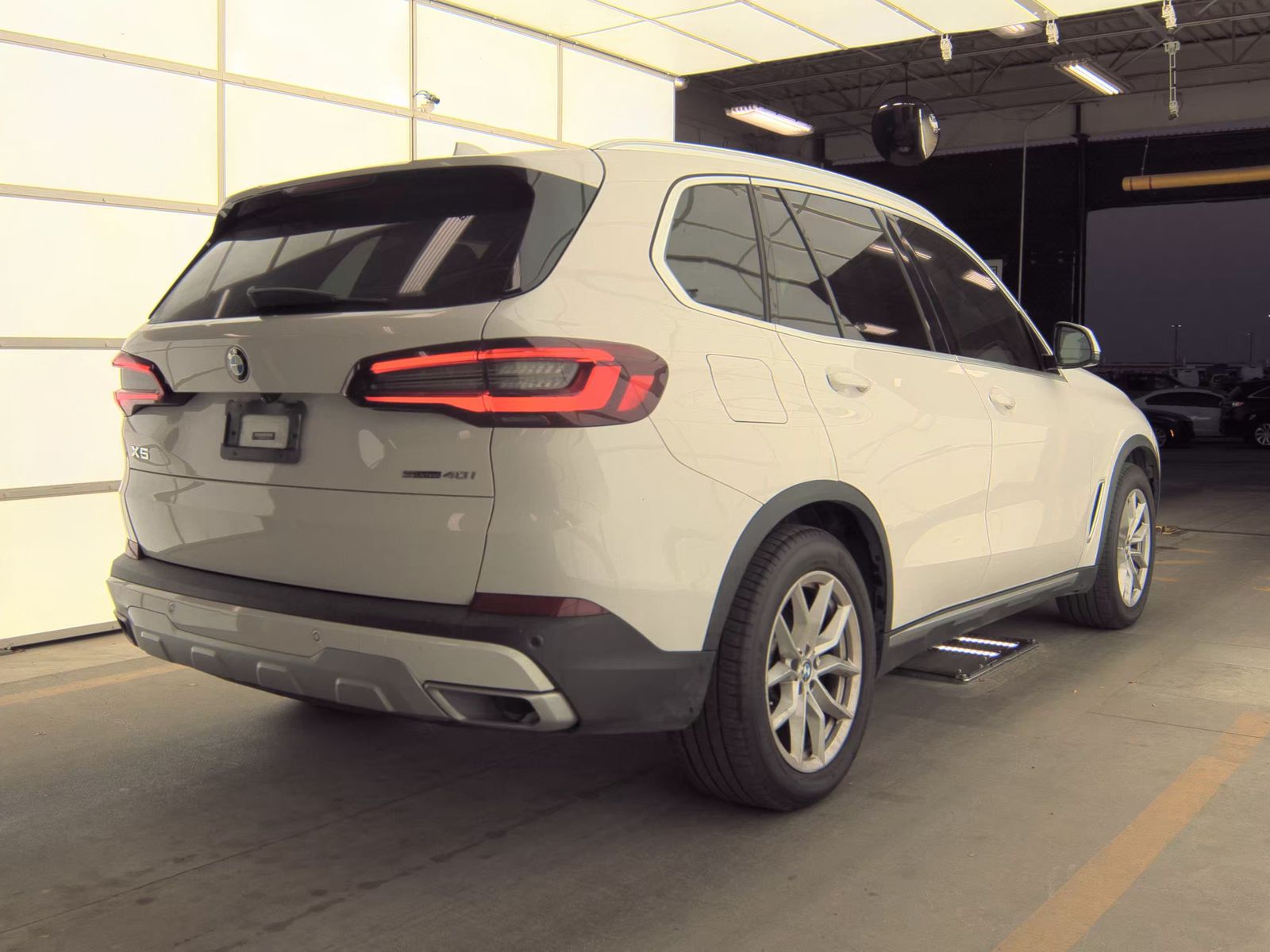2021 BMW X5 sDrive40i RWD
