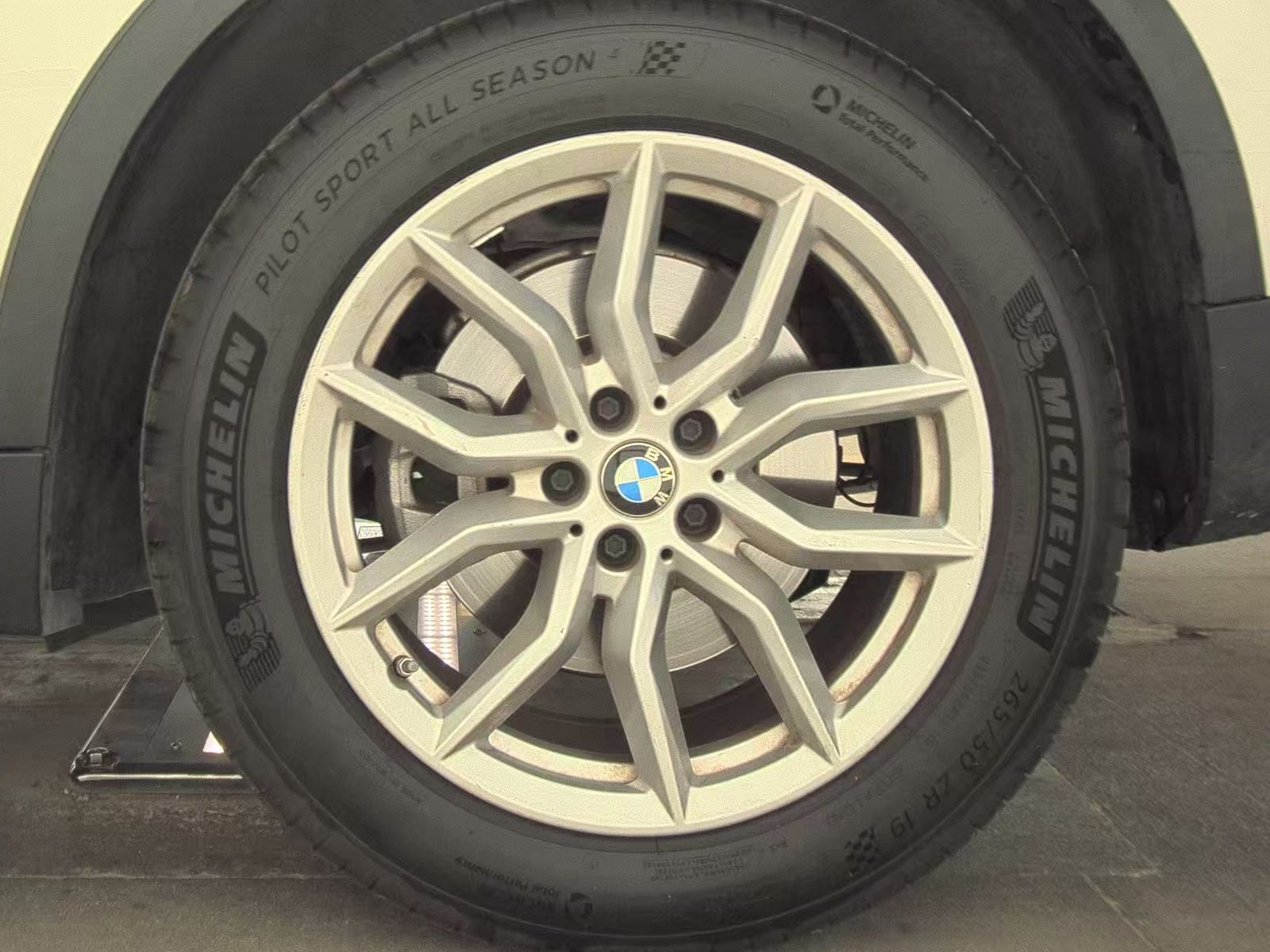 2021 BMW X5 sDrive40i RWD