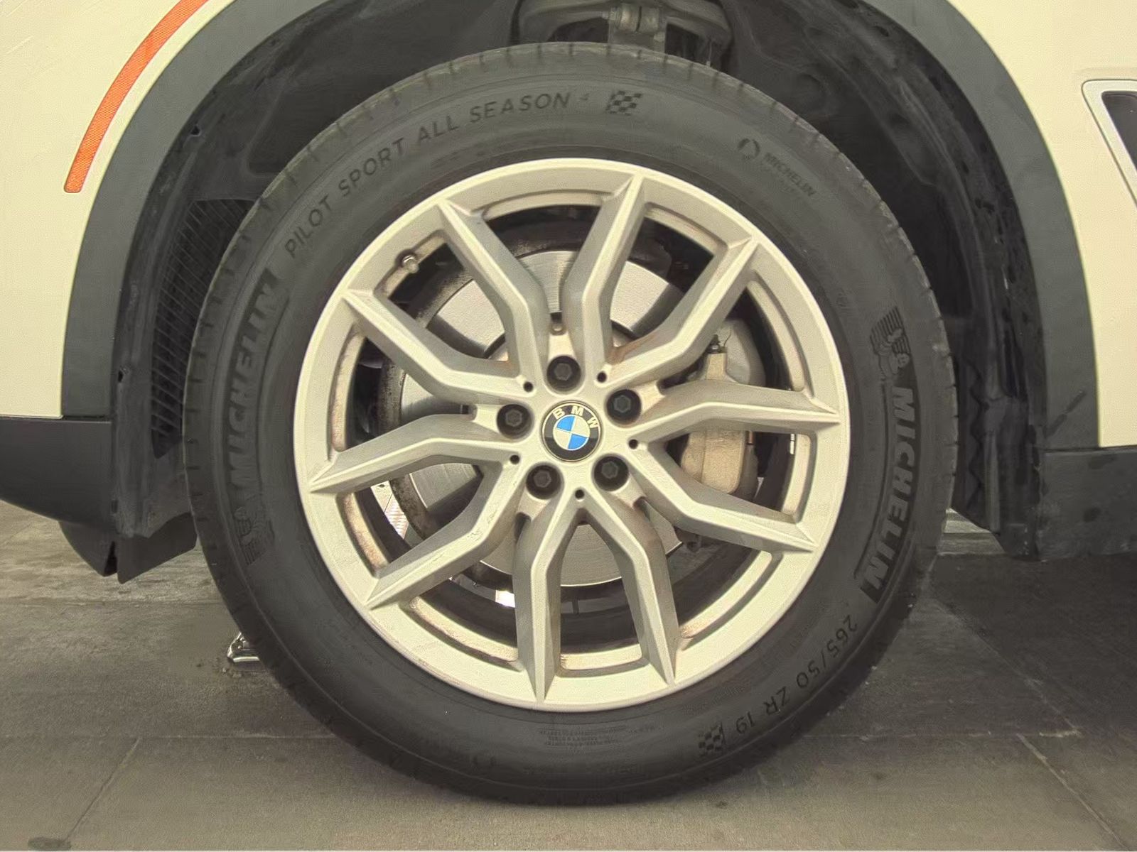 2021 BMW X5 sDrive40i RWD