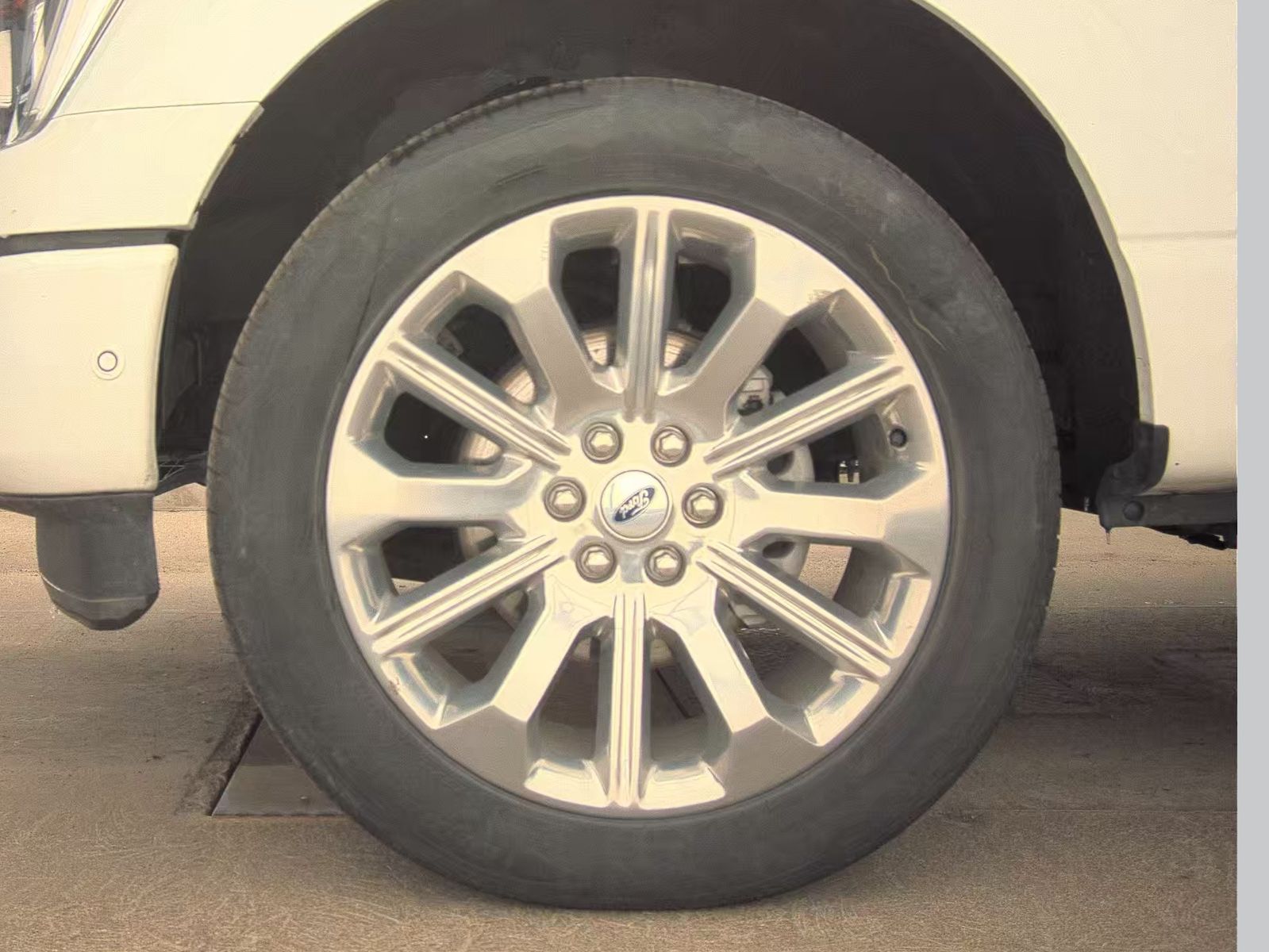 2022 Ford F-150 Hybrid Limited AWD