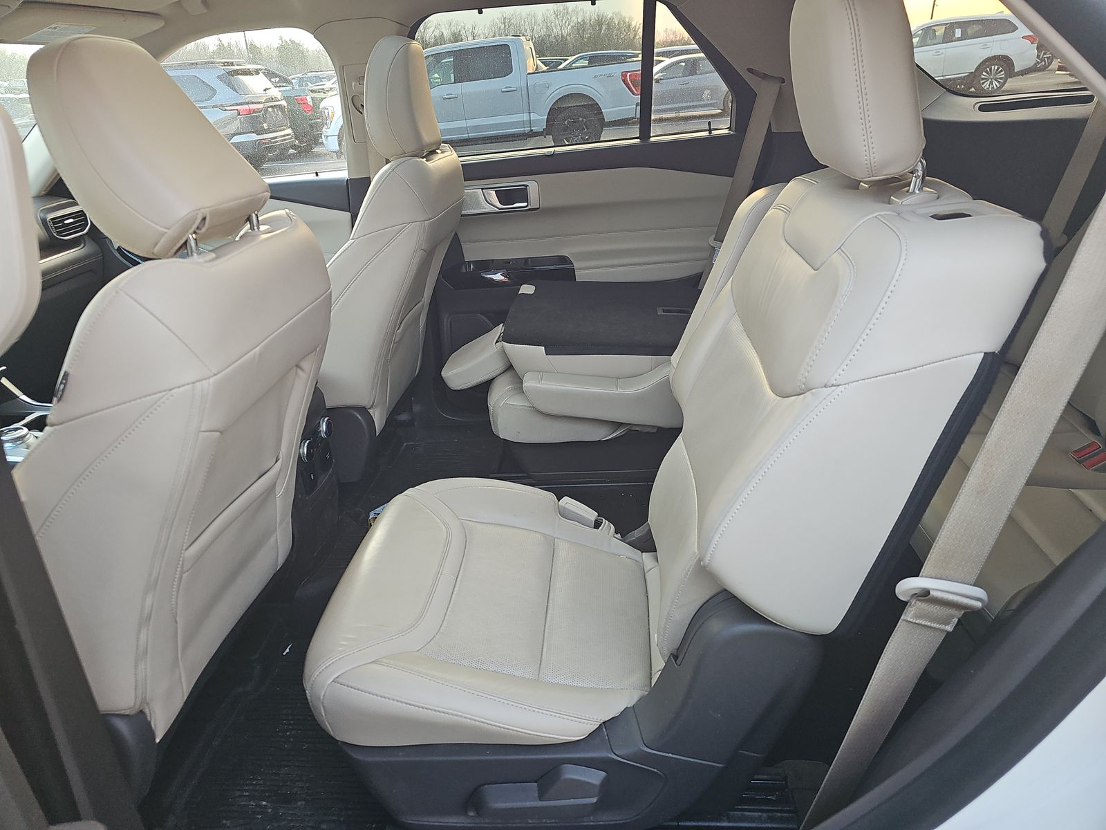 2023 Ford Explorer Platinum AWD