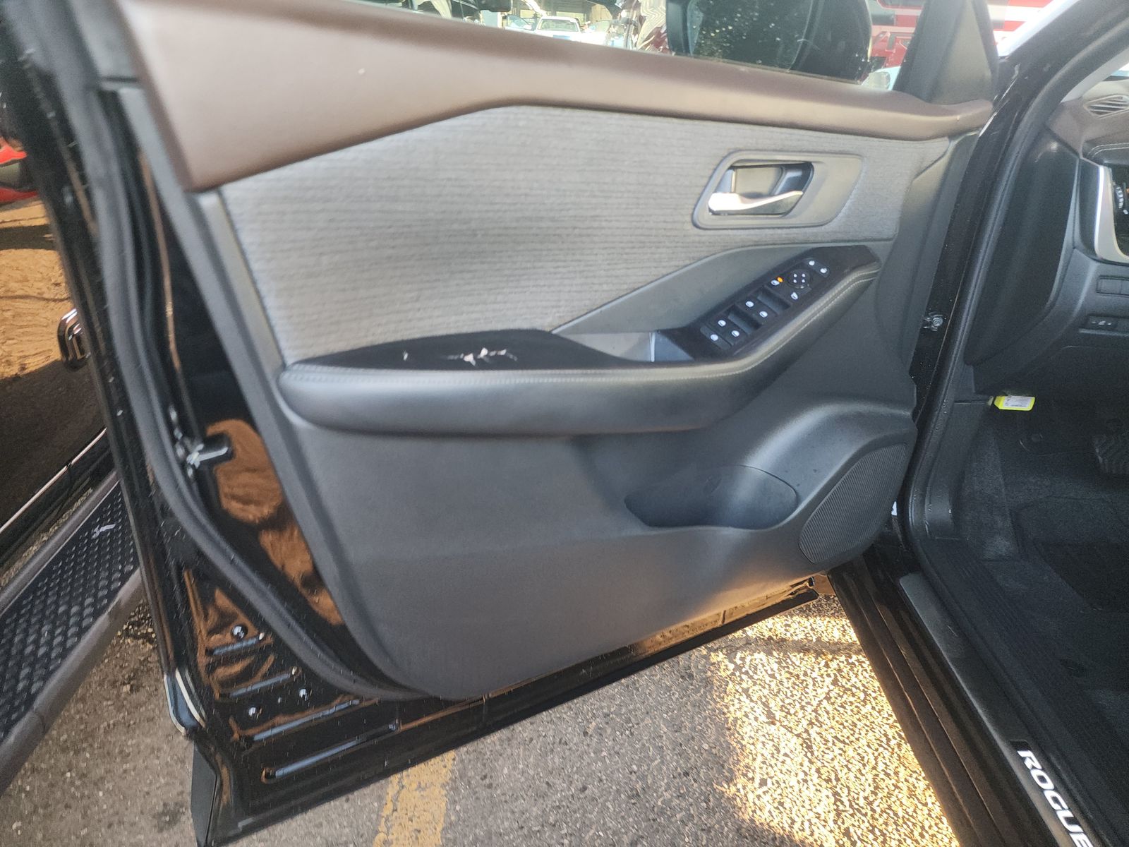 2023 Nissan Rogue SV FWD