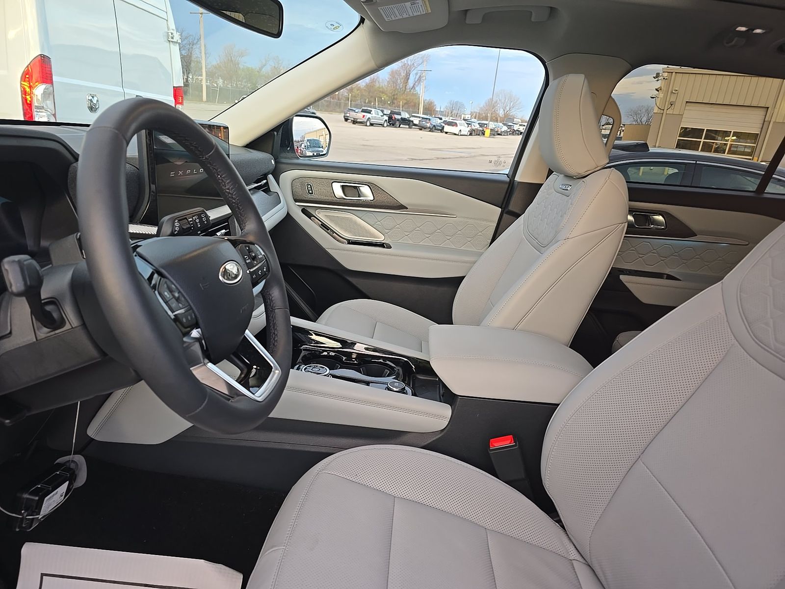 2025 Ford Explorer Platinum AWD