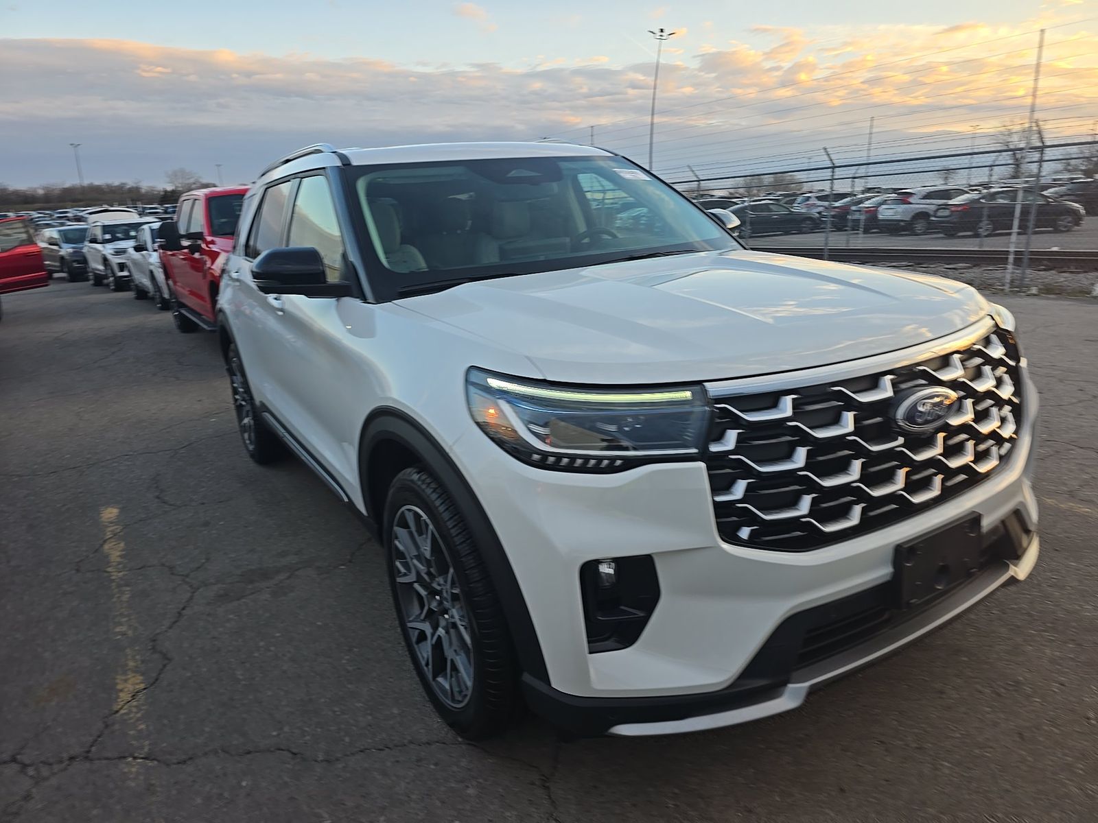 2025 Ford Explorer Platinum AWD