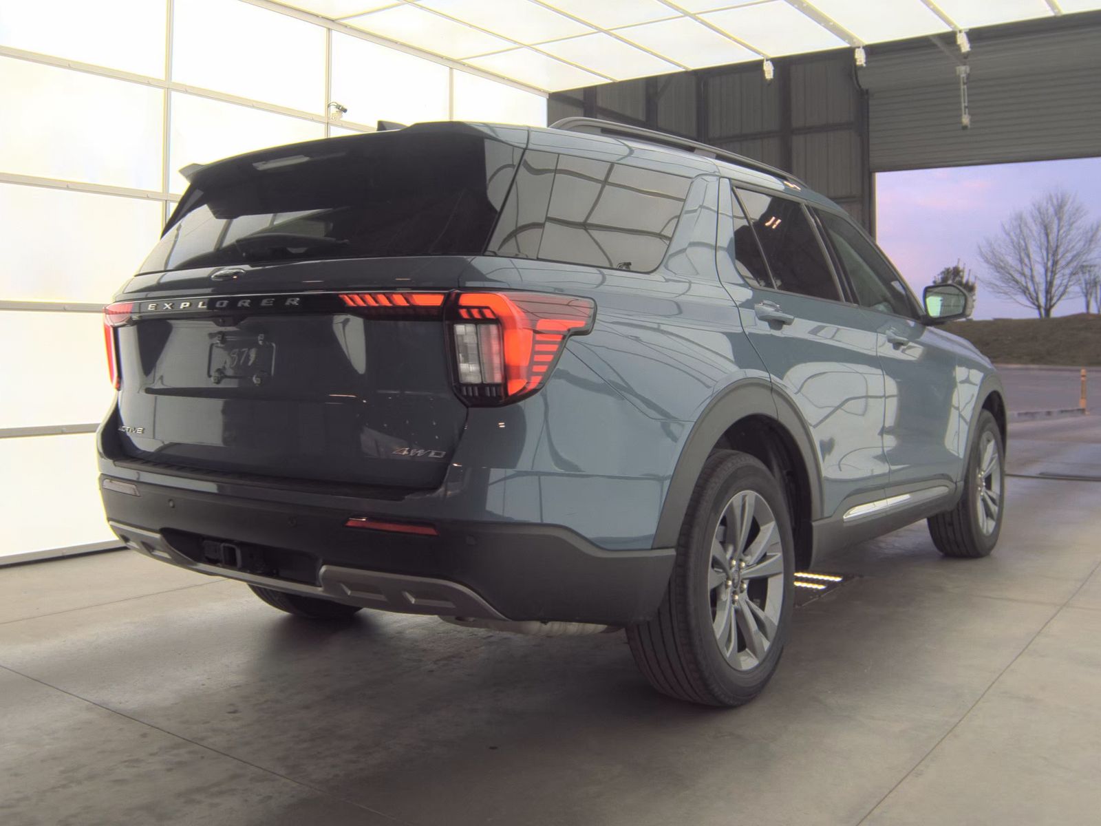 2025 Ford Explorer Active AWD
