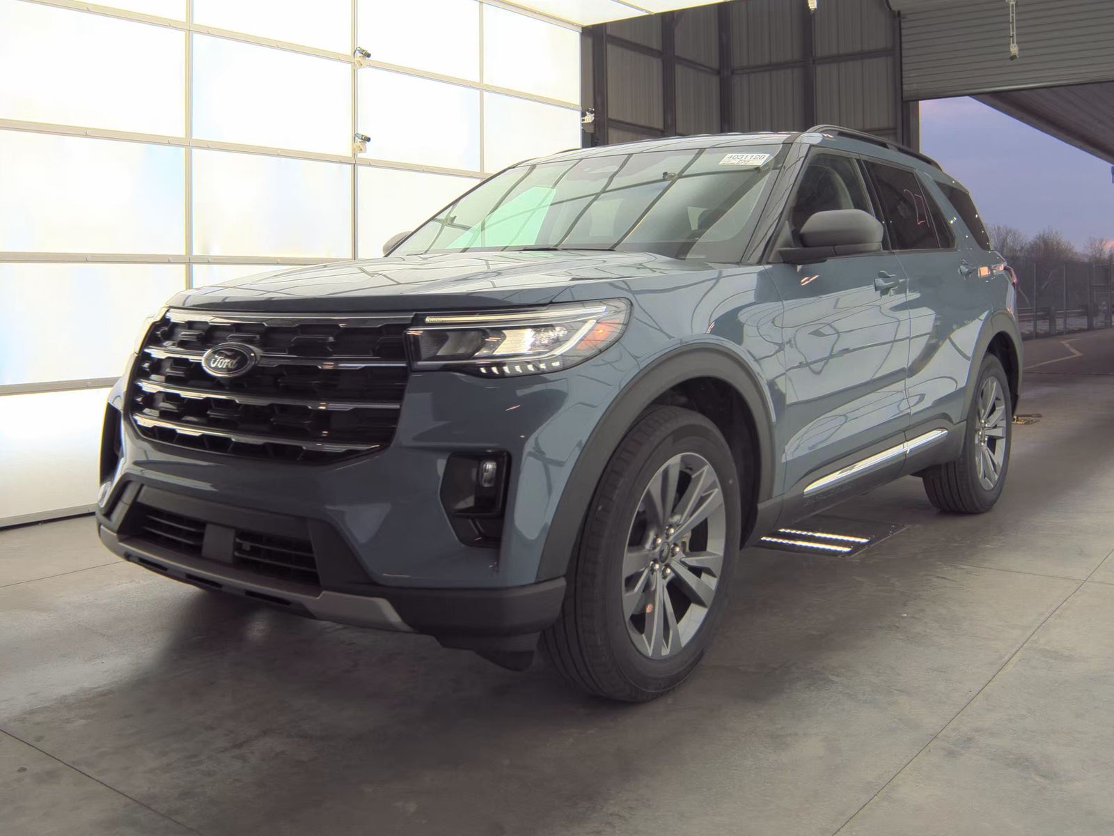 2025 Ford Explorer Active AWD