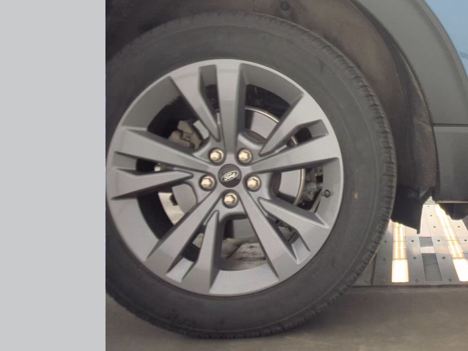 2025 Ford Explorer Active AWD