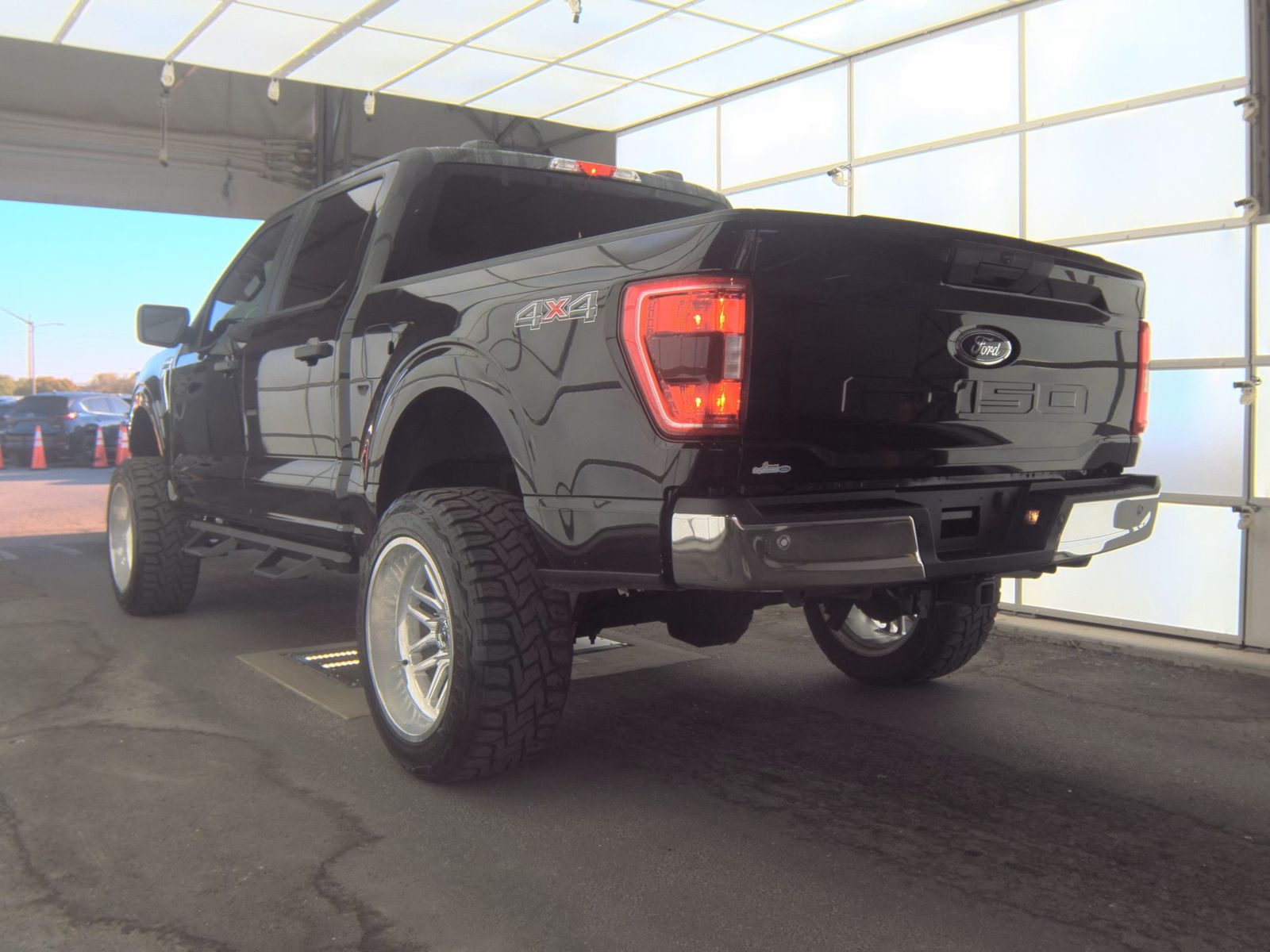 2023 Ford F-150 XLT AWD