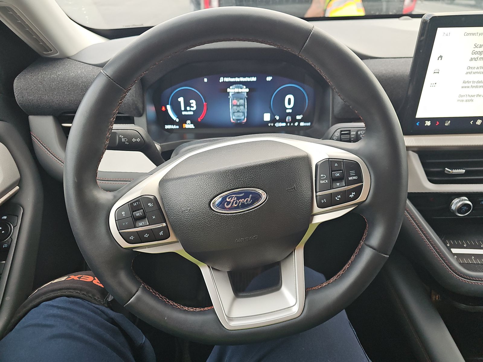 2025 Ford Explorer Active AWD