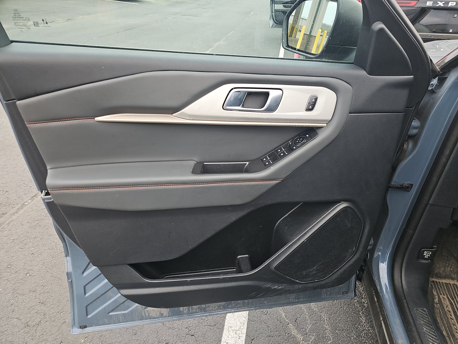 2025 Ford Explorer Active AWD