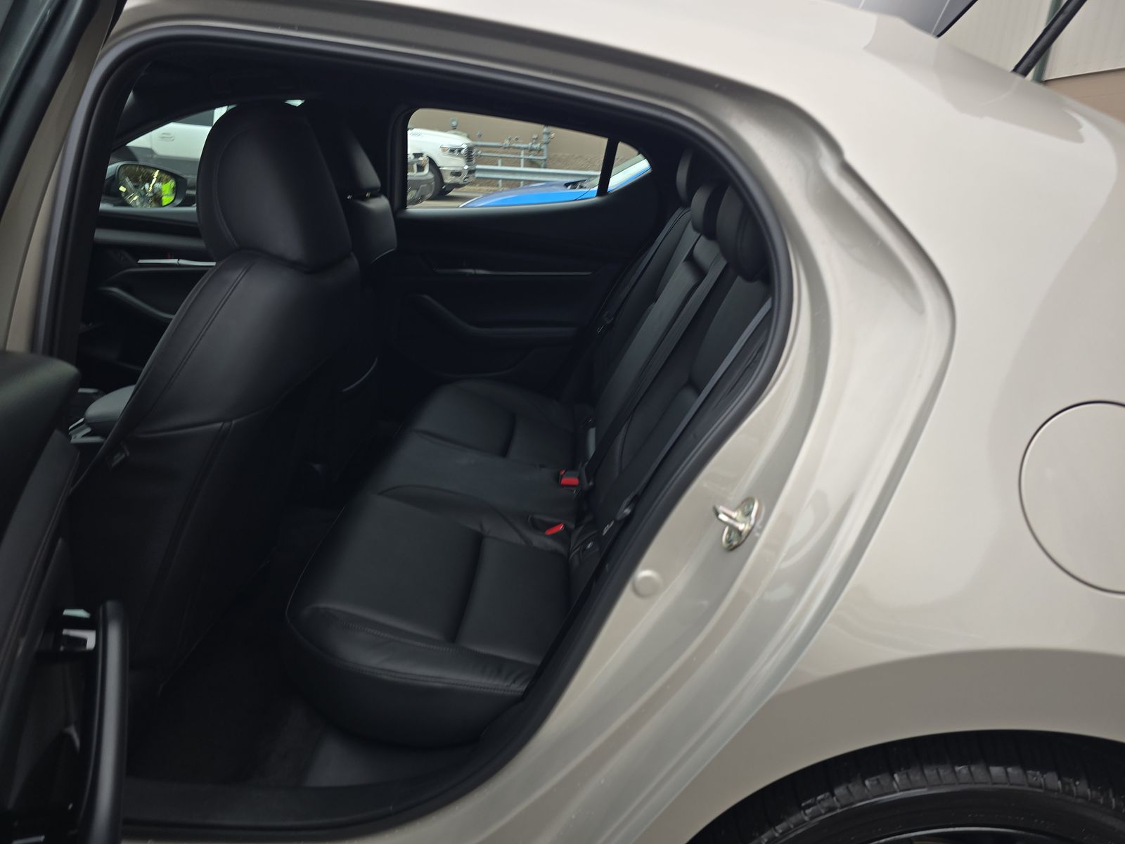 2025 MAZDA MAZDA3 2.5 S Select Sport FWD