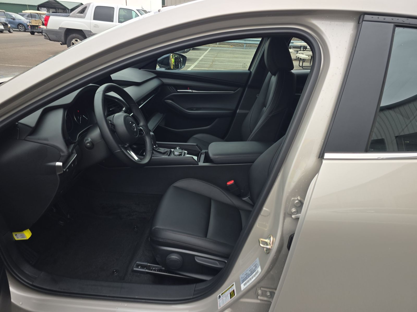 2025 MAZDA MAZDA3 2.5 S Select Sport FWD