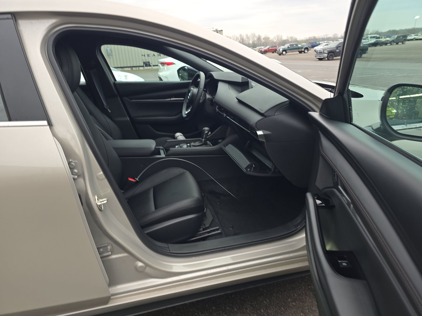 2025 MAZDA MAZDA3 2.5 S Select Sport FWD