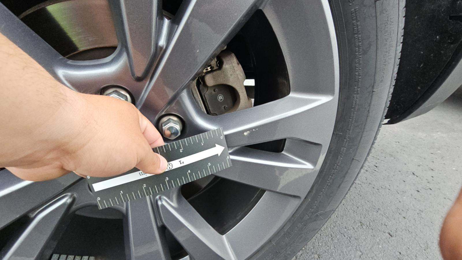 2025 Ford Explorer Active AWD