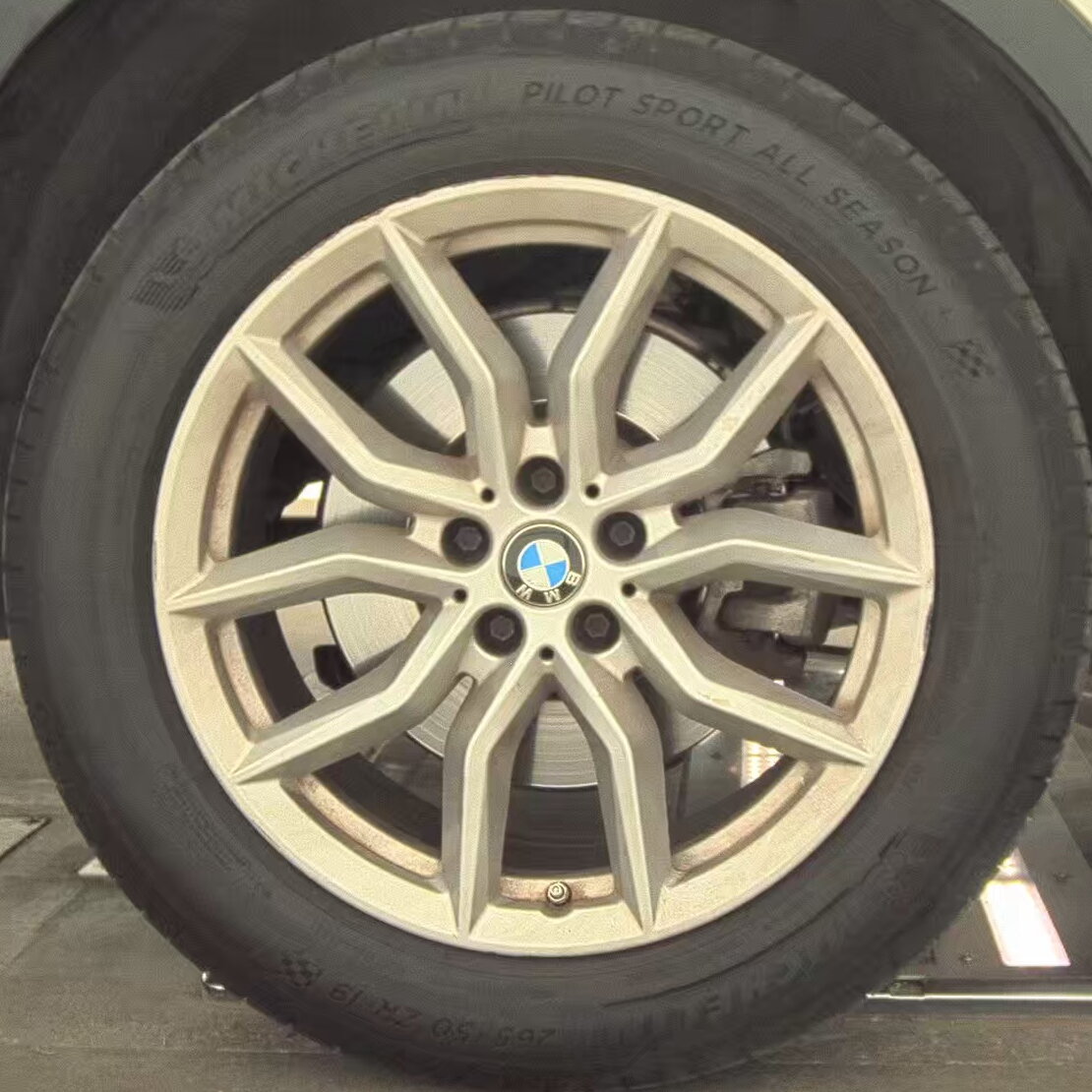 2021 BMW X5 sDrive40i RWD