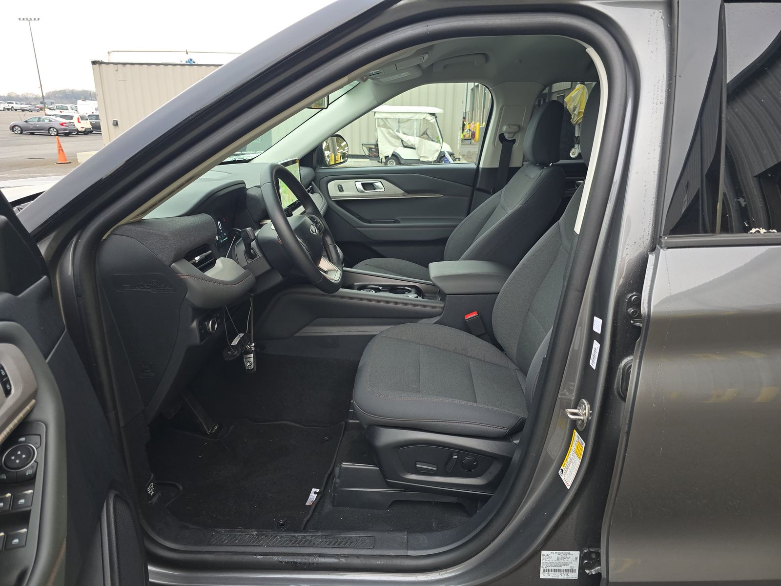 2025 Ford Explorer Active RWD