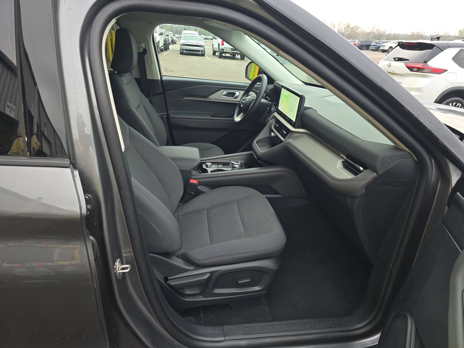 2025 Ford Explorer Active RWD