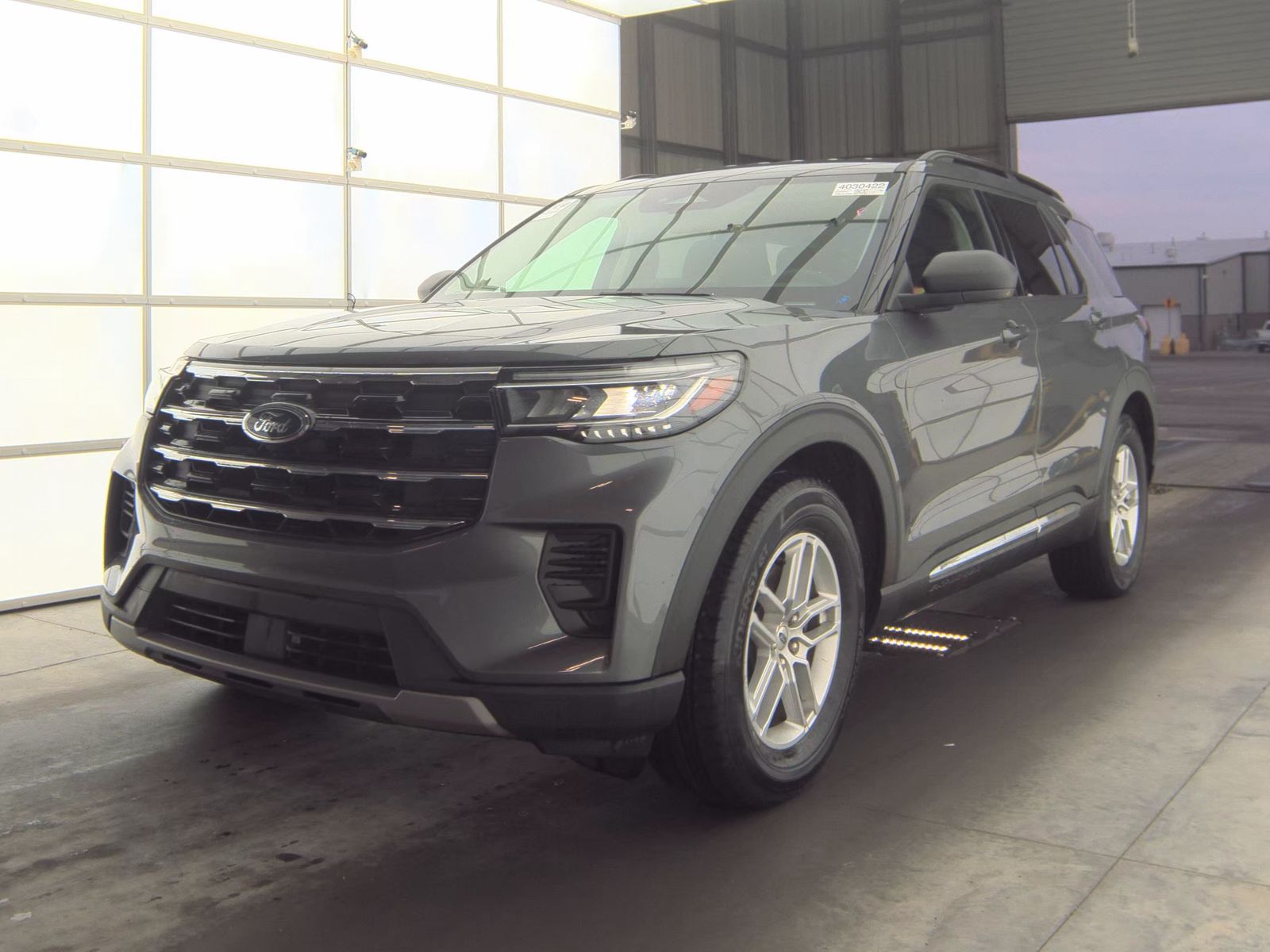2025 Ford Explorer Active RWD