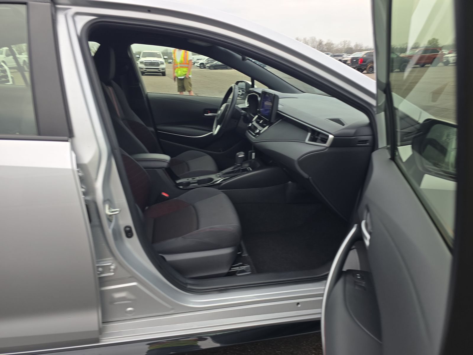 2024 Toyota Corolla Hybrid SE FWD