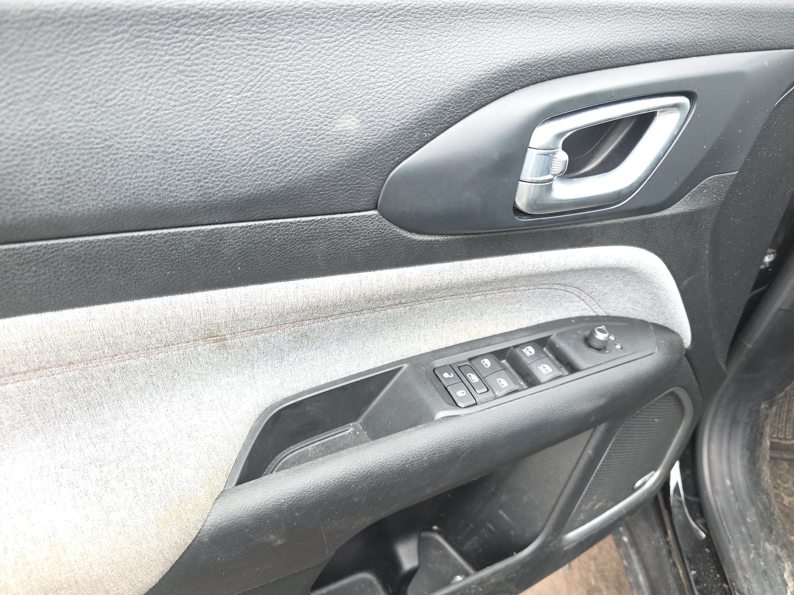 JEEP LATITU LUX - 10