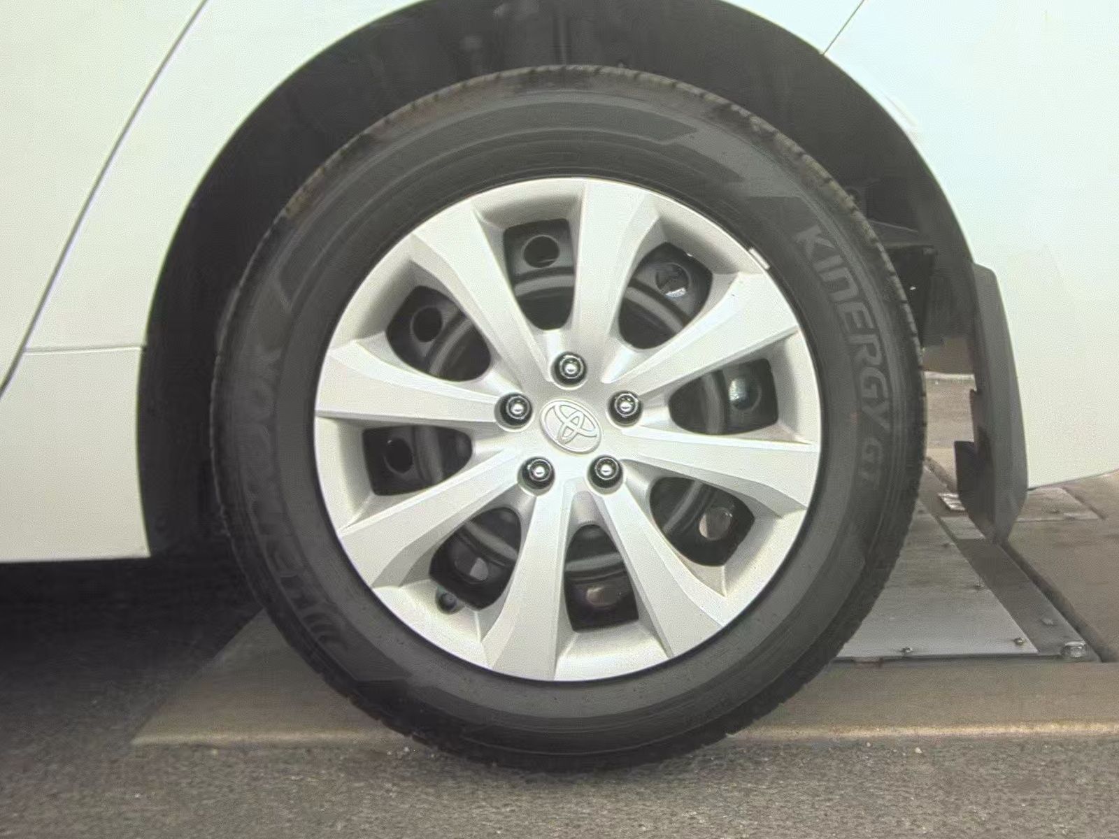 2026 Toyota Corolla LE FWD