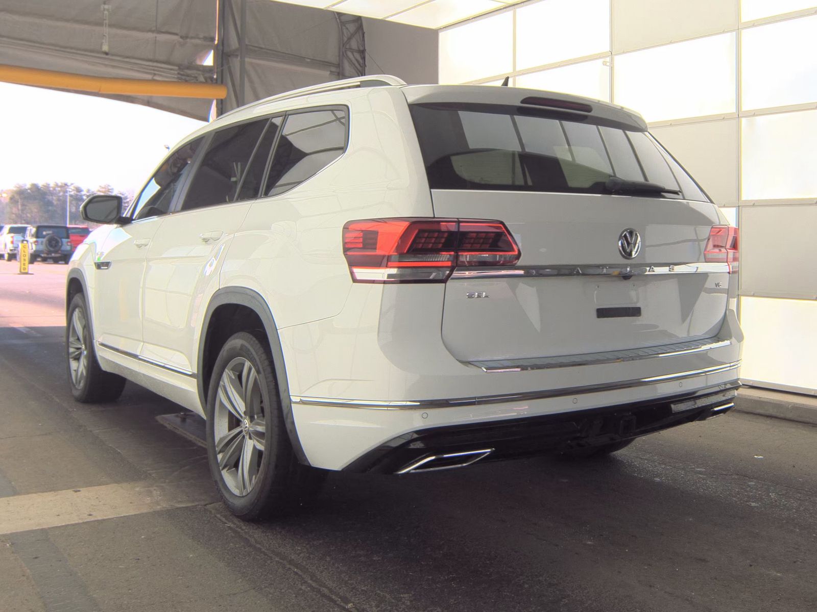 2019 Volkswagen Atlas 3.6L SEL R-Line FWD