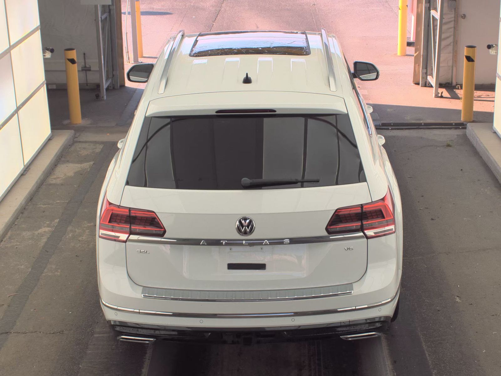 2019 Volkswagen Atlas 3.6L SEL R-Line FWD