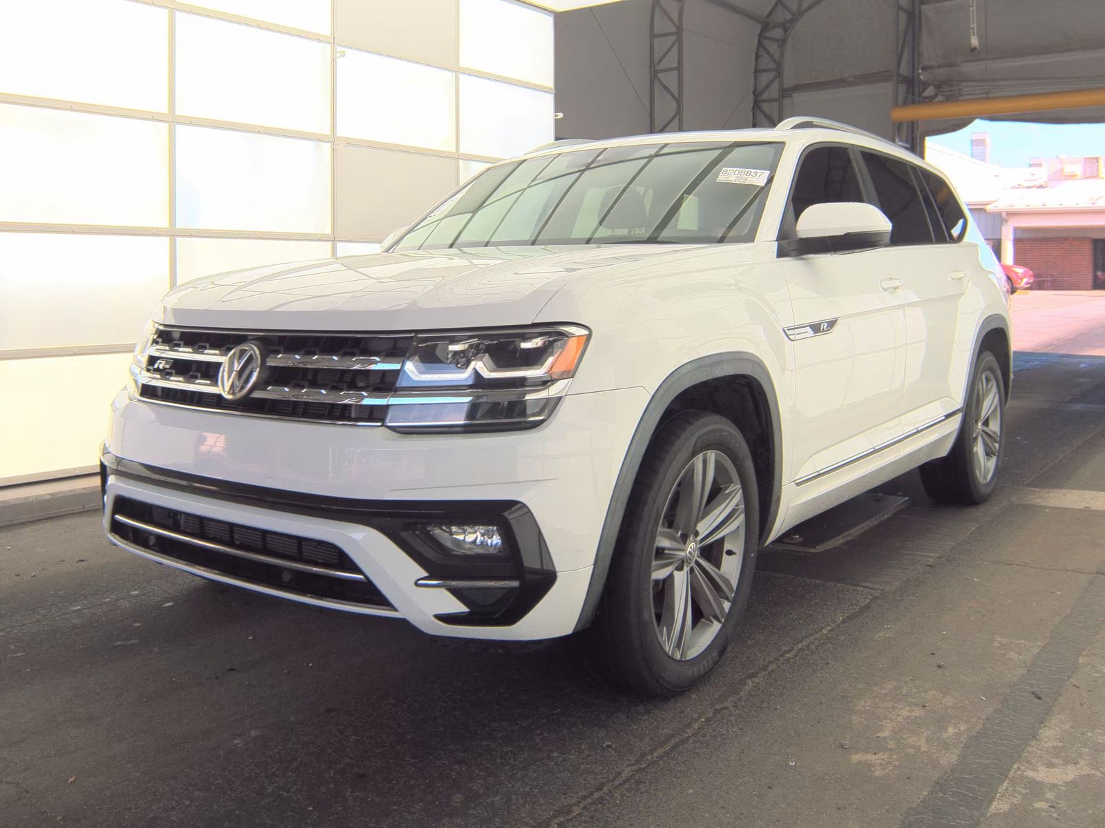 2019 Volkswagen Atlas 3.6L SEL R-Line FWD