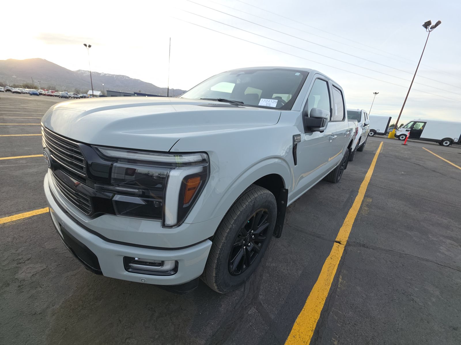 2024 Ford F-150 Platinum AWD