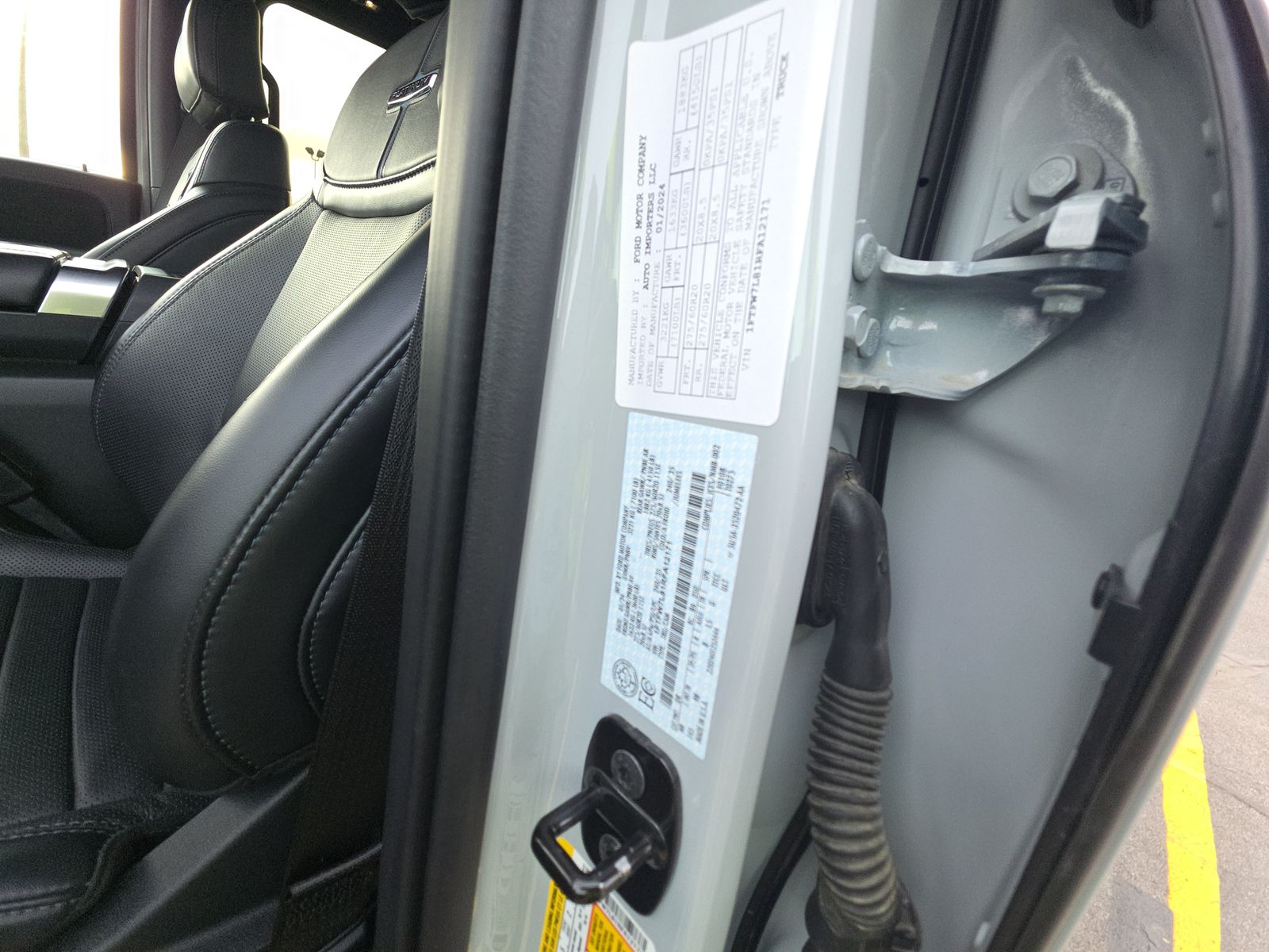 2024 Ford F-150 Platinum AWD