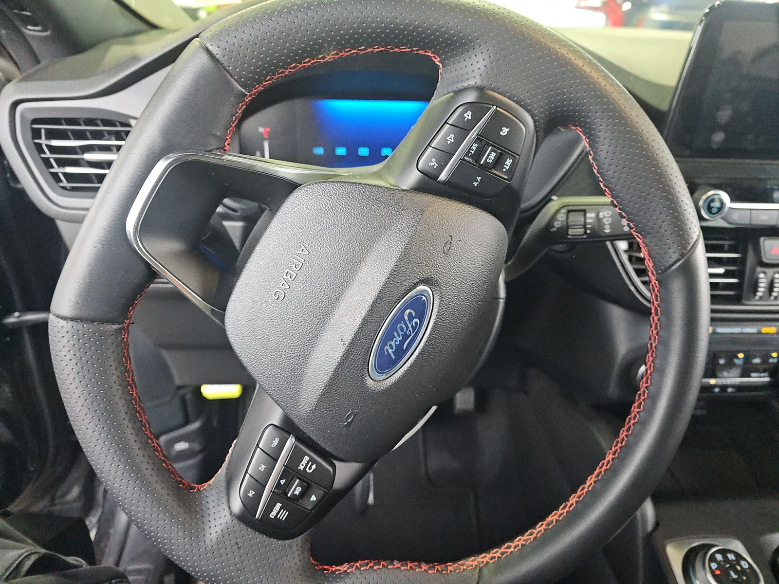 2025 Ford Escape ST-Line AWD