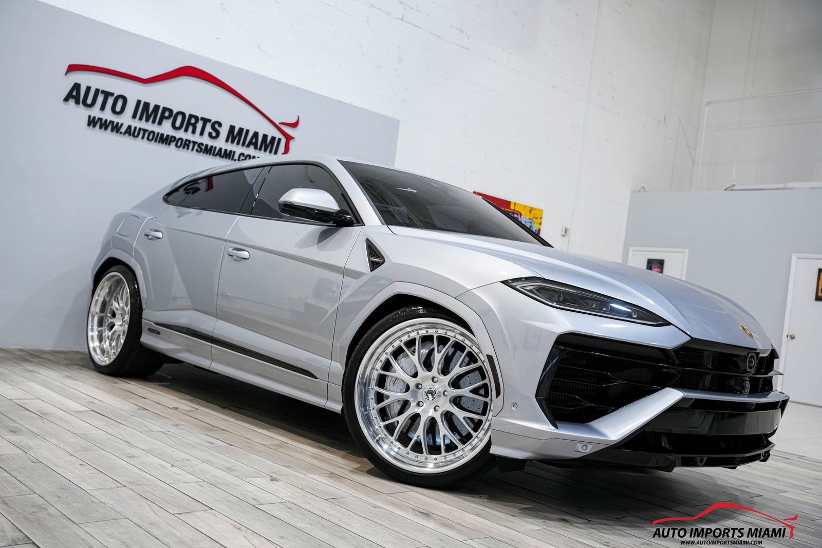 2025 Lamborghini Urus Plug-In Hybrid SE AWD