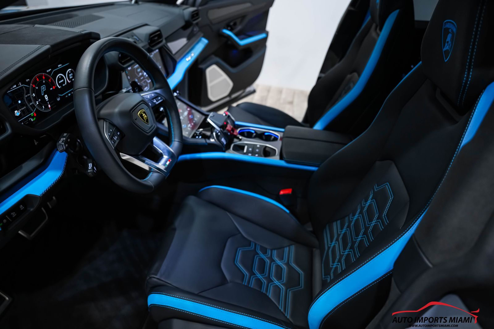 2025 Lamborghini Urus Plug-In Hybrid SE AWD