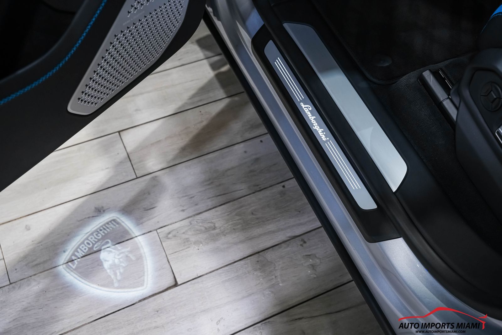 2025 Lamborghini Urus Plug-In Hybrid SE AWD